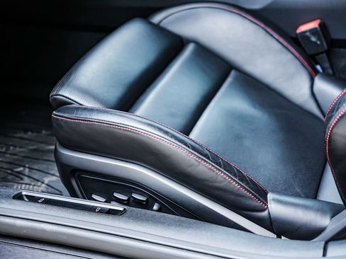 Certified 2023 Porsche 911 Carrera GTS RWD image 31