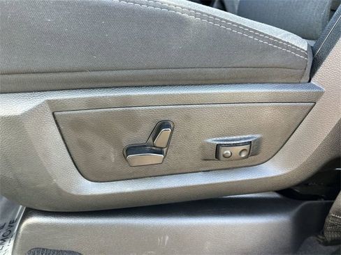 Used 2024 RAM 3500 Big Horn image 19