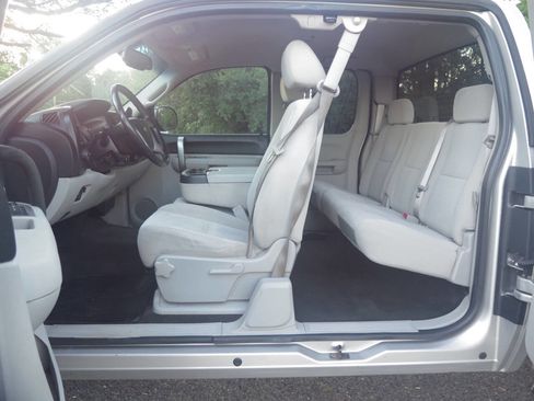 Used 2008 Chevrolet Silverado 1500 LT w/ Max Trailering Pack AWD/4WD image 11