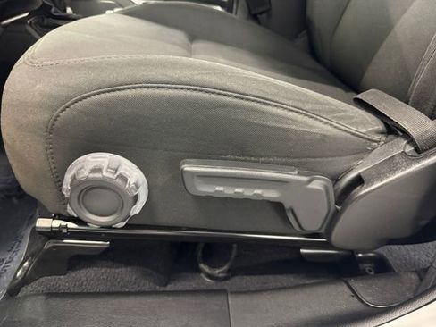 Used 2022 Jeep Wrangler Unlimited Willys image 17