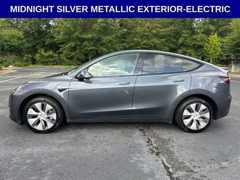 Used 2023 Tesla Model Y Long Range AWD/4WD image 8