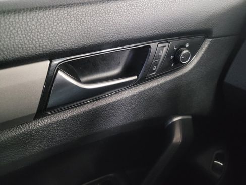 Used 2022 Volkswagen Passat 2.0T SE image 27