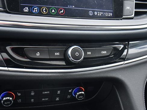 Used 2021 Buick Enclave Premium image 34