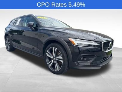 Certified 2024 Volvo V60 B5 Cross Country Plus w/ Protection Package Premier