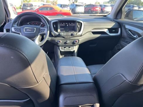 Used 2023 GMC Terrain SLT w/ Elevation Edition FWD image 15