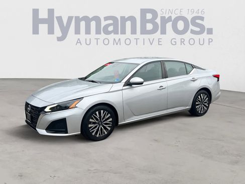 Certified 2023 Nissan Altima 2.5 SV image 8