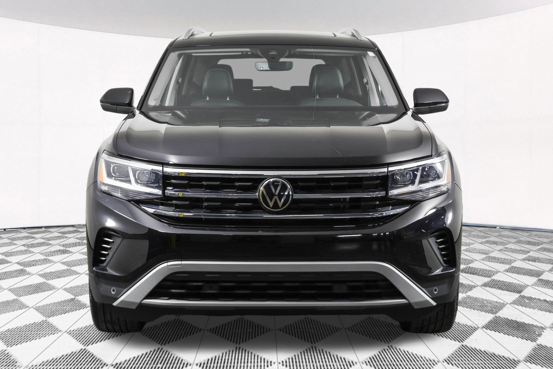 Used 2023 Volkswagen Atlas SEL AWD/4WD image 14