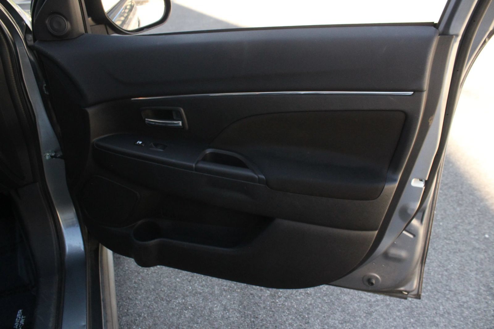 Used 2015 Mitsubishi Outlander Sport ES FWD image 26