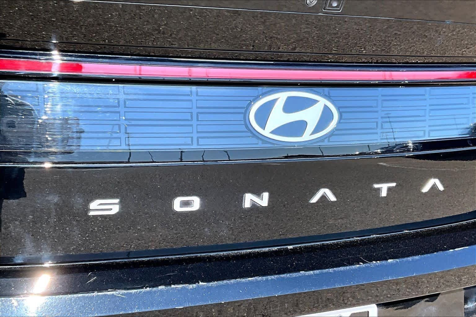 Used 2025 Hyundai Sonata SEL FWD image 31