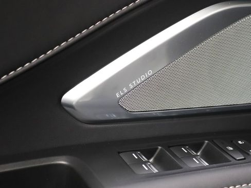 Used 2025 Acura RDX Technology Package image 11