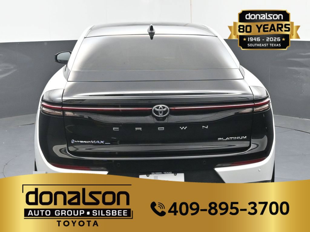 Used 2024 Toyota Crown Platinum AWD/4WD image 4