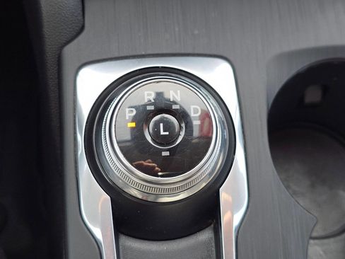 Used 2020 Ford Escape SE image 26