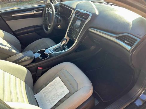 Used 2014 Ford Fusion S image 15