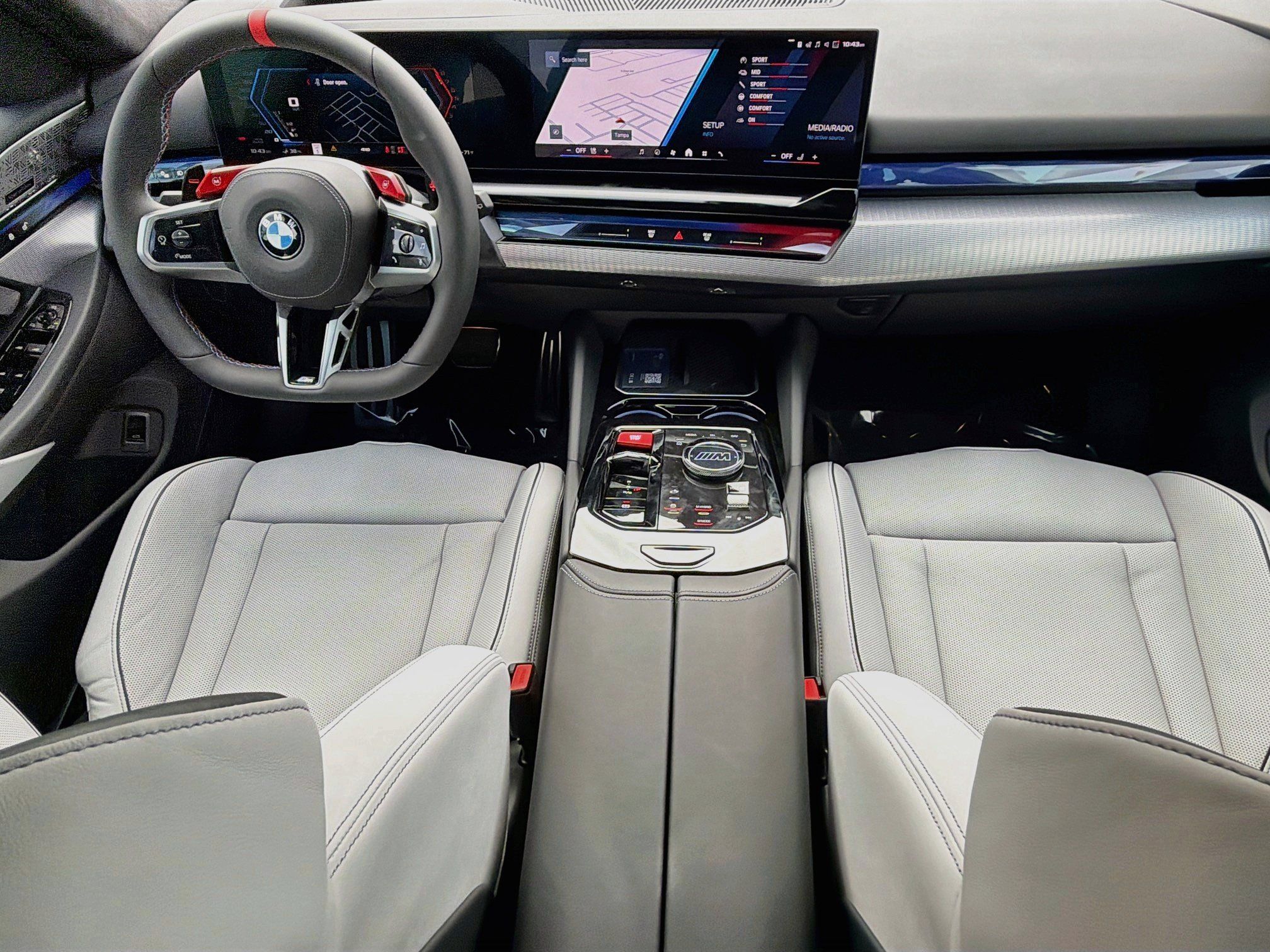 New 2027 BMW M5 Touring AWD/4WD image 16