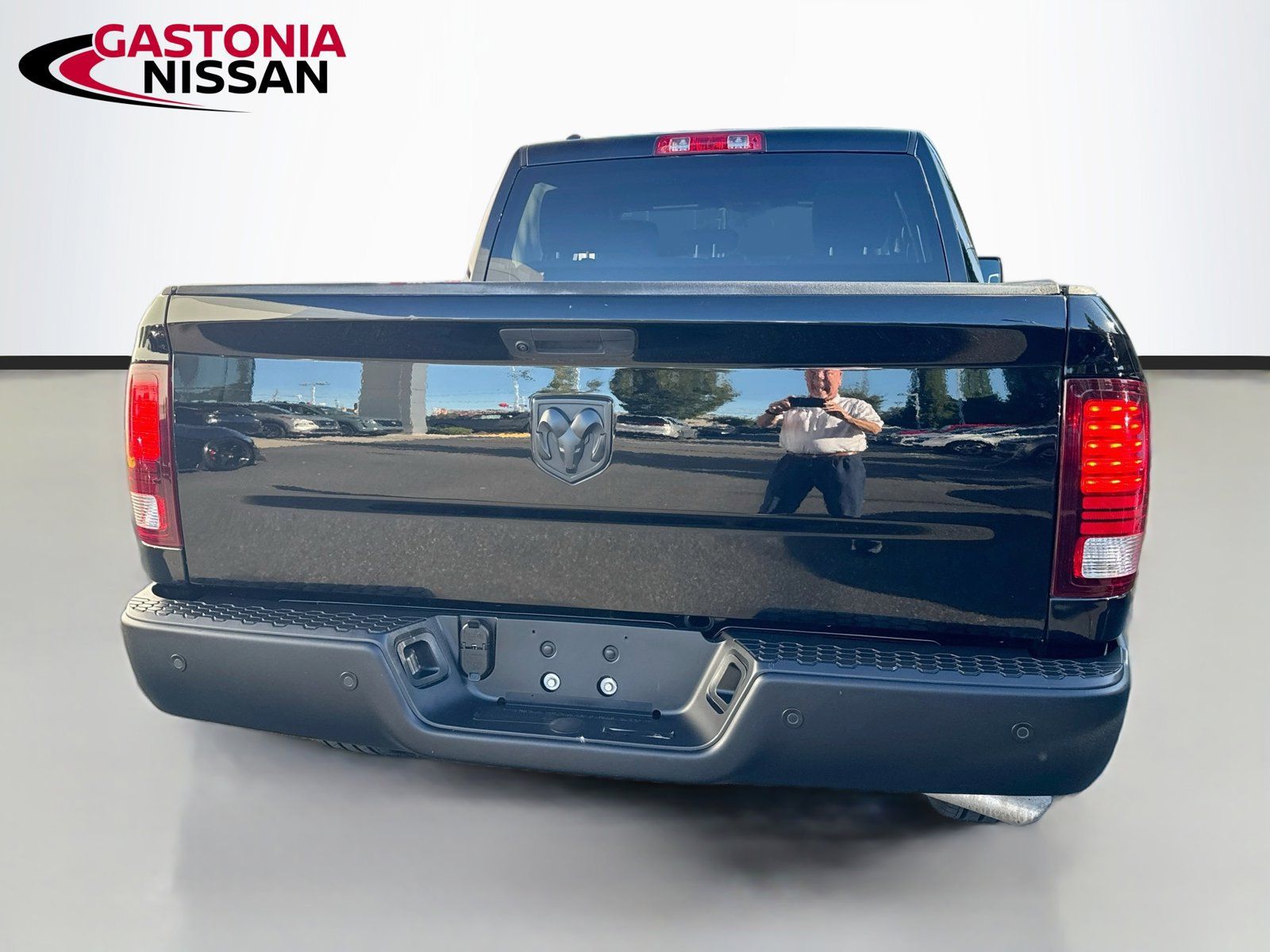 Used 2024 RAM 1500 Warlock RWD image 7