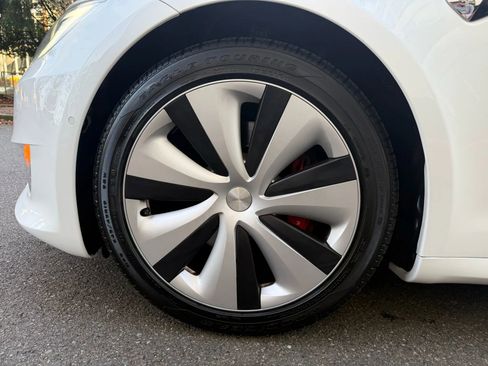 Used 2020 Tesla Model S Performance image 10