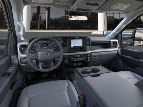 New 2026 Ford F450 XL w/ XL Chrome Package RWD image 9