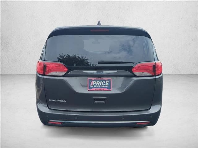 Used 2018 Chrysler Pacifica Touring Plus FWD image 7
