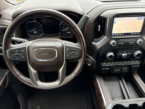 Used 2021 GMC Sierra 2500 Denali w/ Denali Ultimate Package image 16