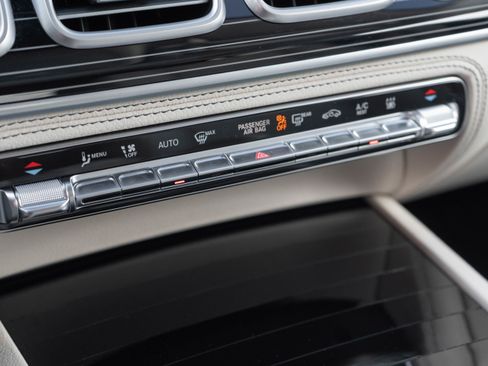 Used 2026 Mercedes-Benz GLE 450e 4MATIC image 24