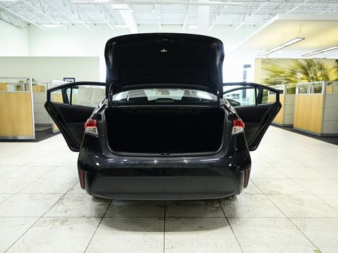 Used 2023 Toyota Corolla LE image 21