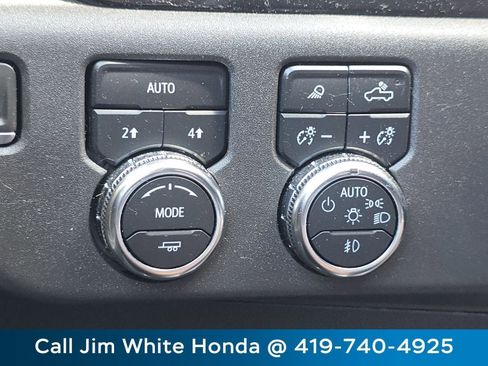 Used 2024 GMC Sierra 1500 SLT image 10