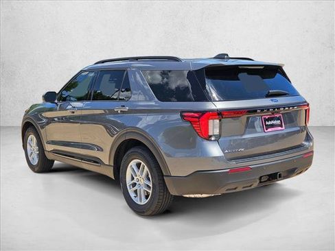 New 2026 Ford Explorer Active RWD image 9