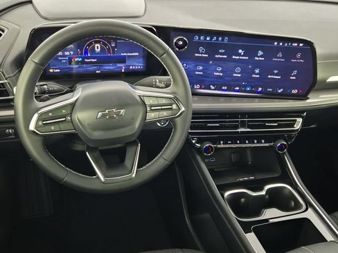 New 2026 Chevrolet Traverse LT w/ Midnight/Sport Edition FWD image 29