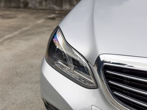 Used 2016 Mercedes-Benz E 350 4MATIC Wagon image 14
