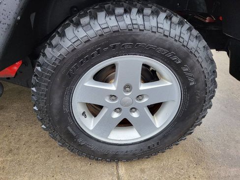 Used 2017 Jeep Wrangler Unlimited Sport w/ Quick Order Package 24S image 16