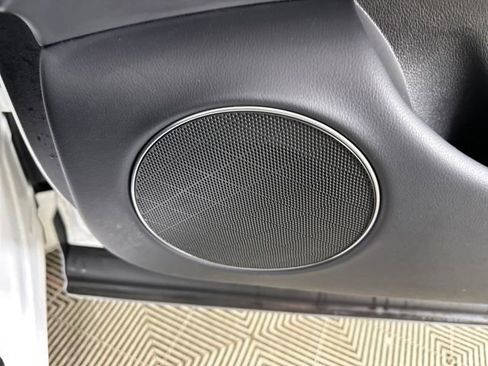 Used 2025 Genesis GV70 2.5T image 29