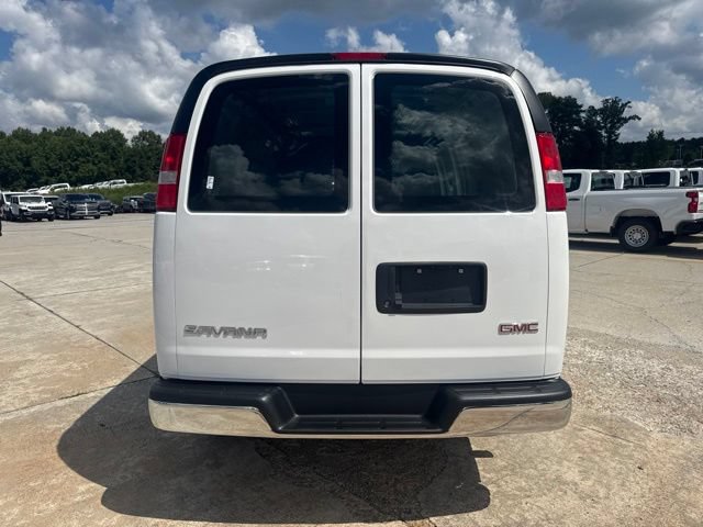 Used 2025 GMC Savana 2500 w/ Driver Convenience Package RWD image 4