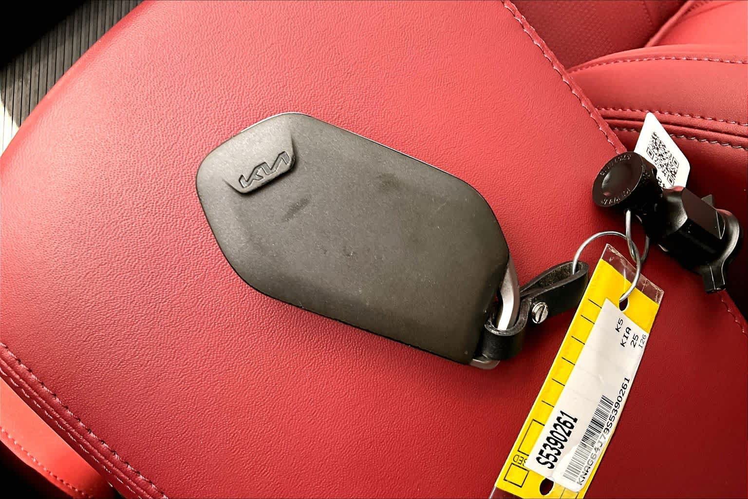 Used 2025 Kia K5 GT-Line w/ GT-Line Premium Package FWD image 15