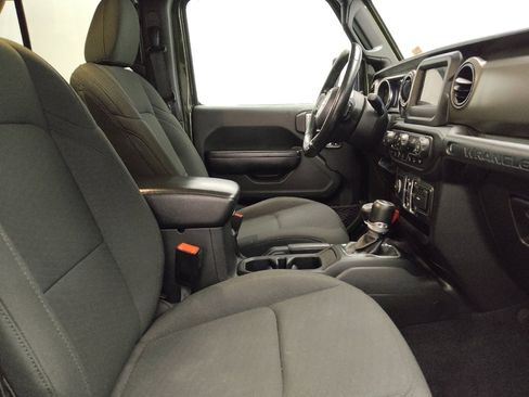 Used 2020 Jeep Wrangler Unlimited Sport image 21