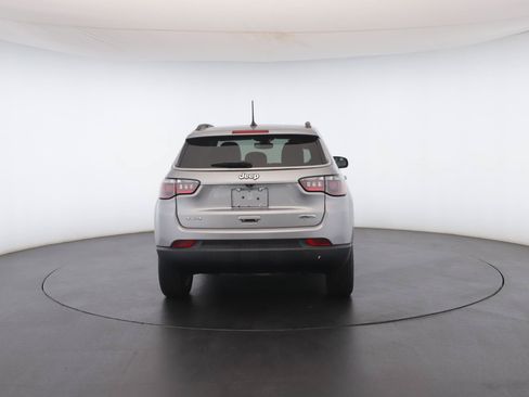 Certified 2019 Jeep Compass Latitude w/ Popular Equipment Group AWD/4WD image 22