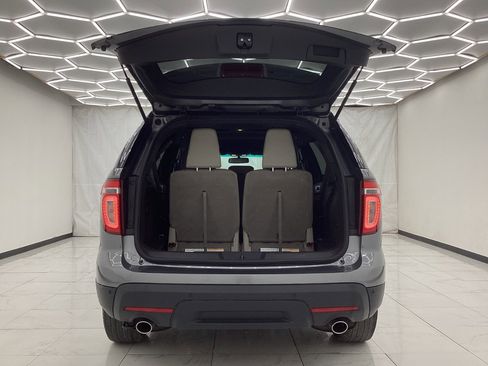 Used 2013 Ford Explorer XLT image 45