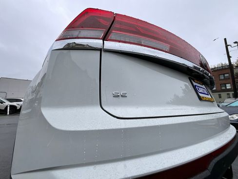 New 2025 Volkswagen Atlas Cross Sport SE image 6