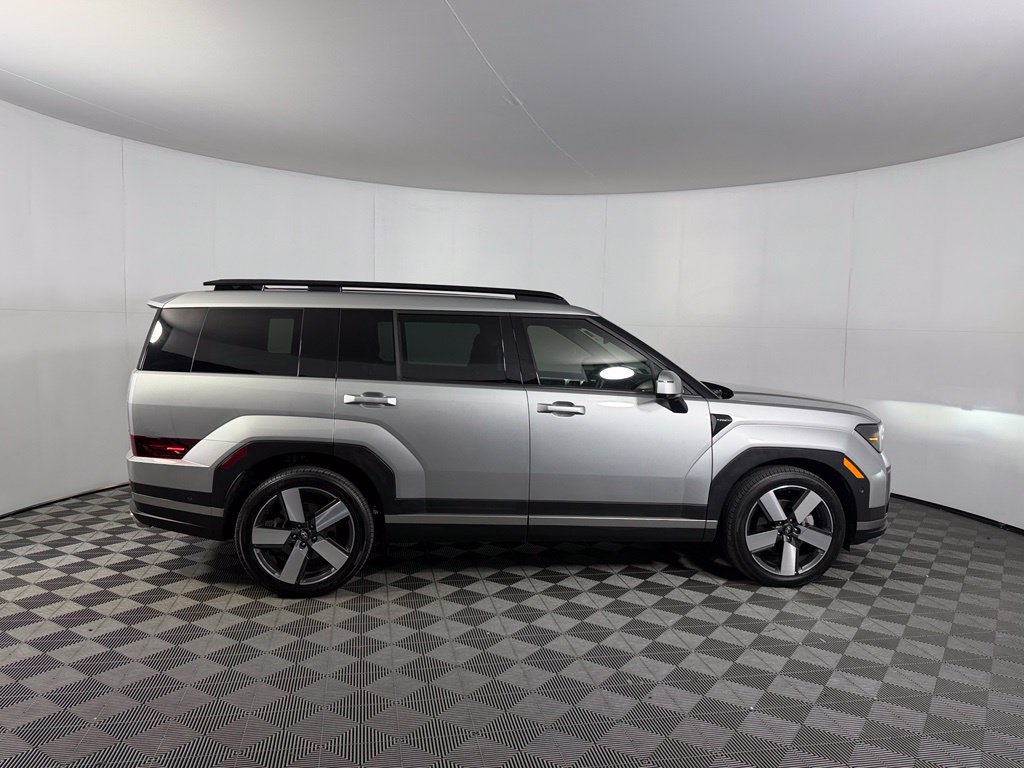 Used 2024 Hyundai Santa Fe Limited AWD/4WD image 5