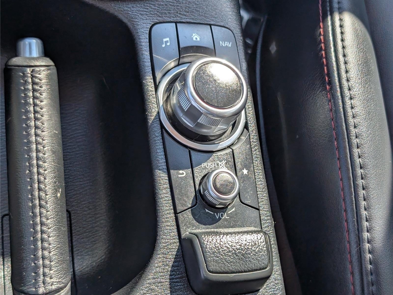 Used 2016 MAZDA CX-3 Touring AWD/4WD image 23