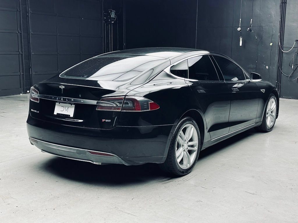 Used 2013 Tesla Model S Performance RWD image 7