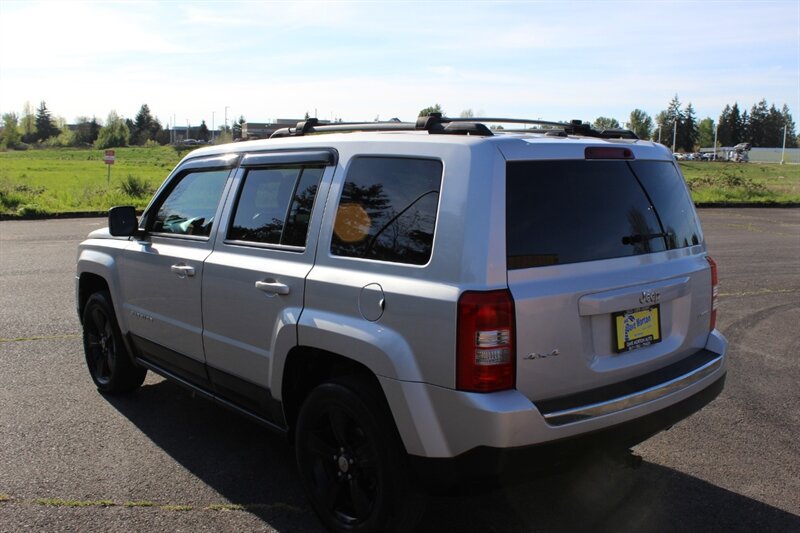 Used 2015 Jeep Patriot Sport w/ Power Value Group AWD/4WD image 3
