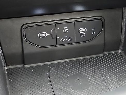 Certified 2026 Kia Sportage SX FWD image 24
