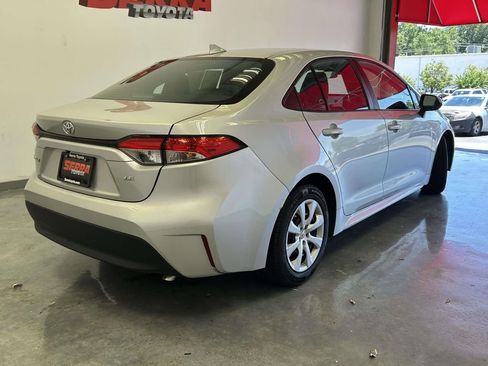 Used 2024 Toyota Corolla LE FWD image 3