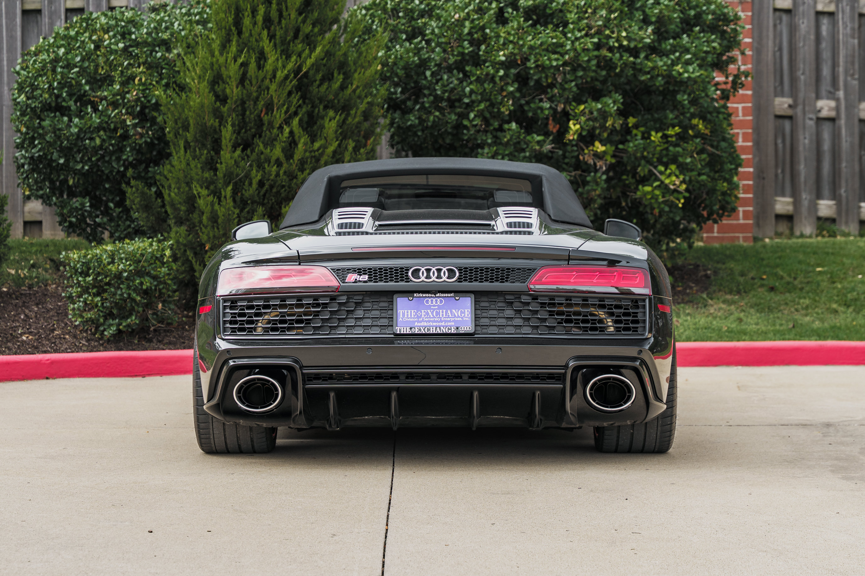 Used 2023 Audi R8 V10 performance w/ Carbon Exterior Package RWD image 21