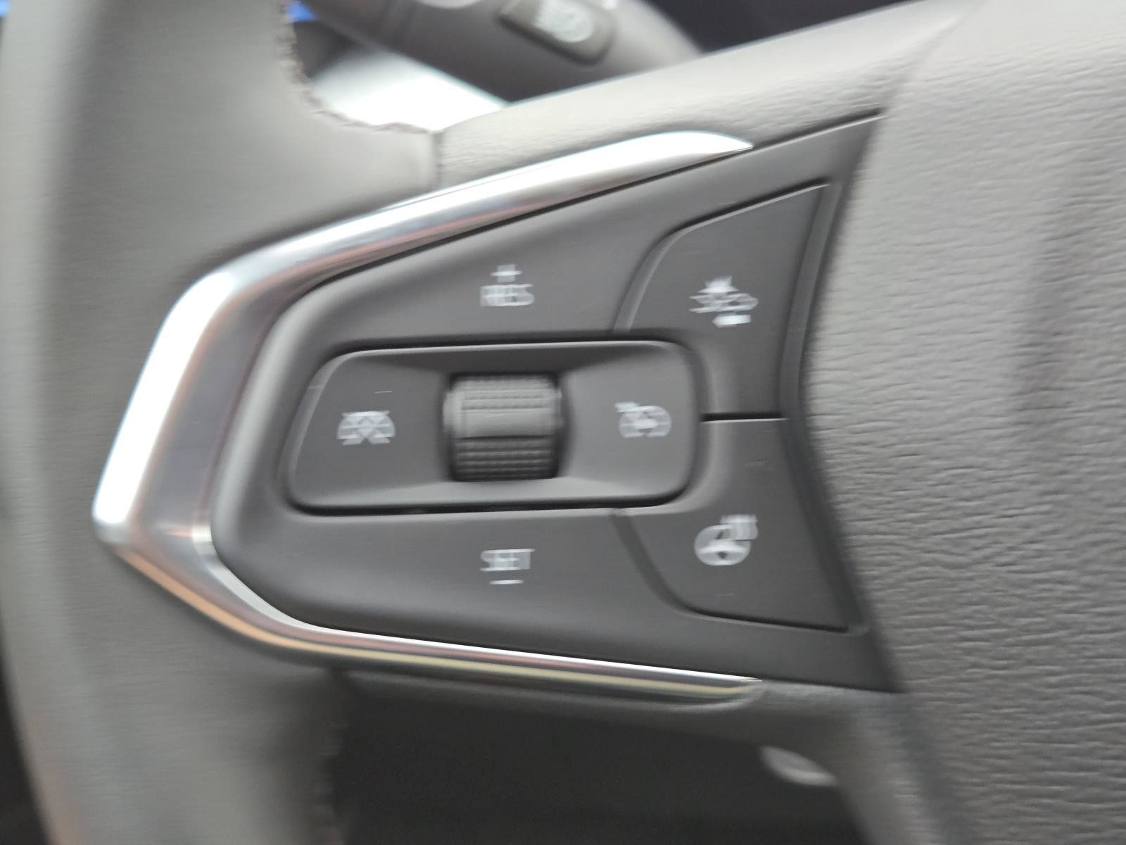 New 2026 Chevrolet Trax LT w/ LT Convenience Package FWD image 23