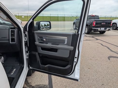 Used 2018 RAM 1500 Big Horn AWD/4WD image 5