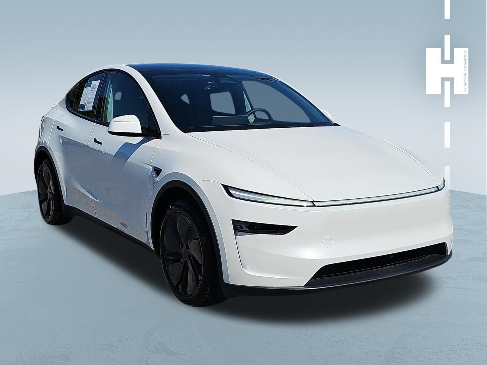 Used 2026 Tesla Model Y AWD image 1