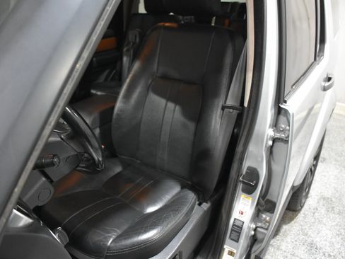 Used 2010 Land Rover LR4 HSE image 29