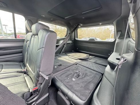 Used 2023 Jeep Wagoneer Series II image 15