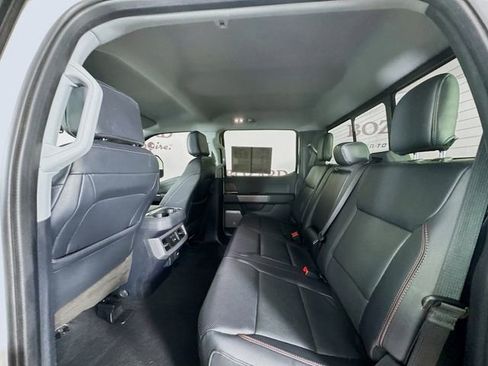 Used 2023 Ford F250 Lariat w/ Chrome Package image 28